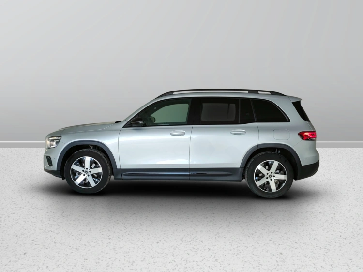 3 - Mercedes-Benz GLB 200 d Sport Plus auto