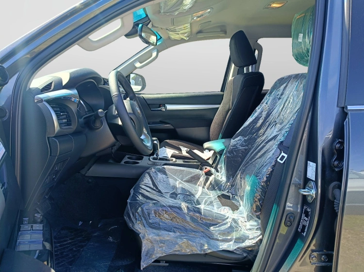 8 - Toyota Professional Hilux HILUX 2.4D A DC 4WD EXE MY24