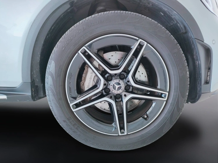 8 - Mercedes-Benz GLC Coupe 300 de phev (eq-power) Premium 4matic auto