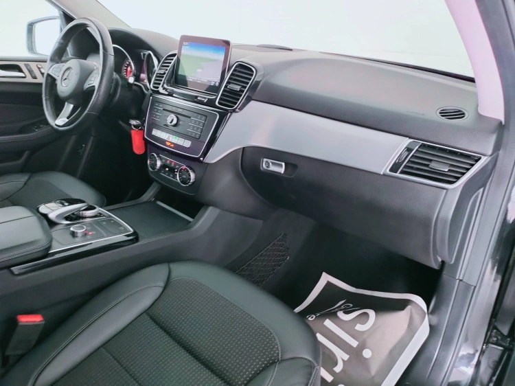 9 - Mercedes-Benz GLE 250 d Sport 4matic auto