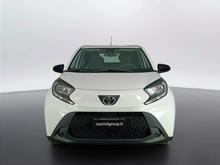 2 - Toyota Aygo X Aygo X 1.0 Active 72cv s-cvt