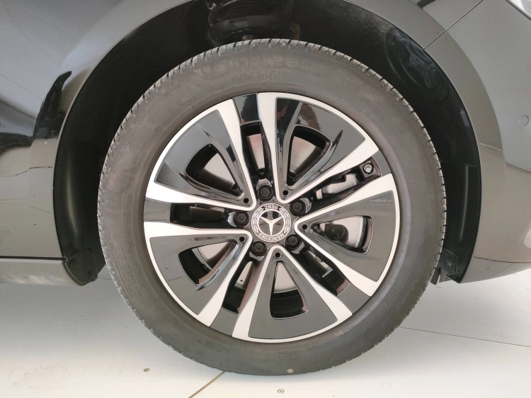 8 - Mercedes-Benz Classe B 250 e phev Advanced auto