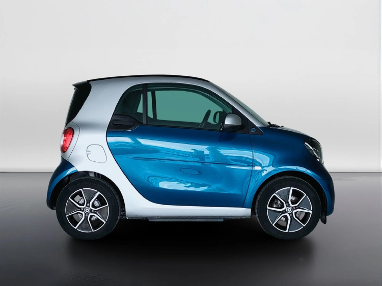 7 - smart fortwo Fortwo eq Passion 4,6kW