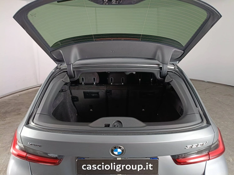 24 - BMW Serie 3 320d Touring mhev 48V Msport xdrive auto