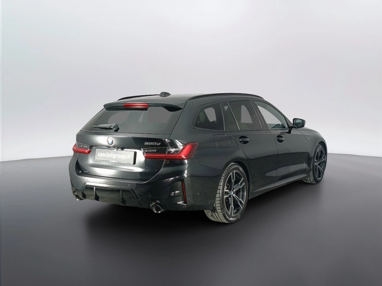 4 - BMW Serie 3 320d Touring mhev 48V MSport auto