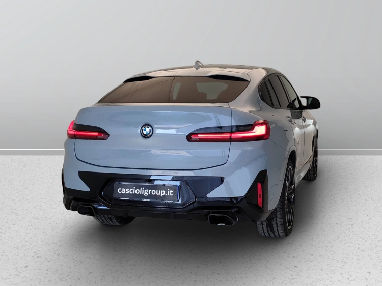 6 - BMW X4 BMW X4 M40d xDrive
