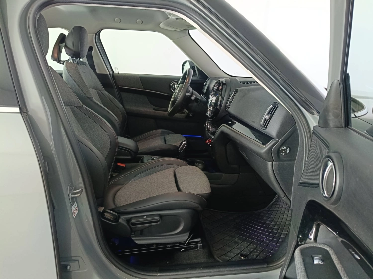 11 - MINI Countryman Mini Countryman 1.5 Cooper Business auto