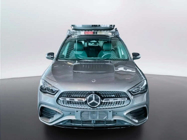 2 - Mercedes-Benz GLA 200 d automatic