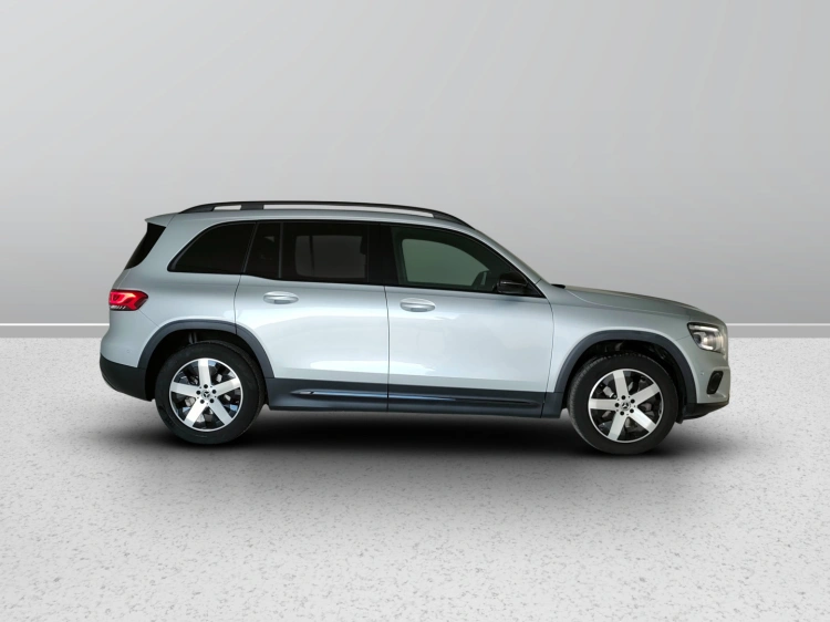 7 - Mercedes-Benz GLB 200 d Sport Plus auto