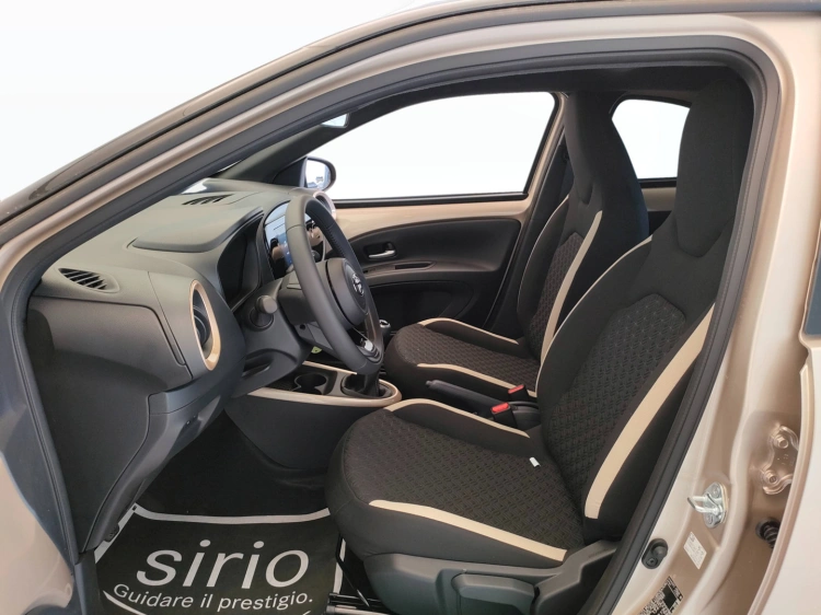 14 - Toyota Aygo X AYGO X 10B MT TREND MY24