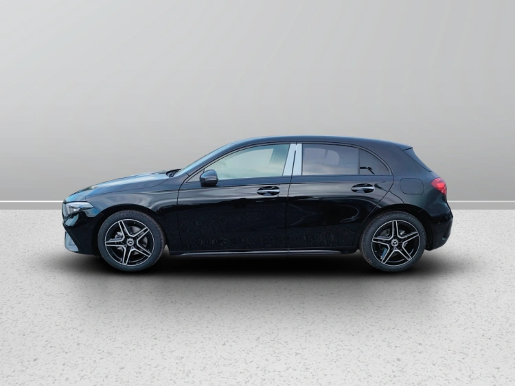 3 - Mercedes-Benz Classe A 180 d Automatic