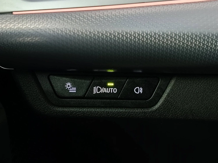 17 - BMW iX1 iX1 edrive 20 MSport