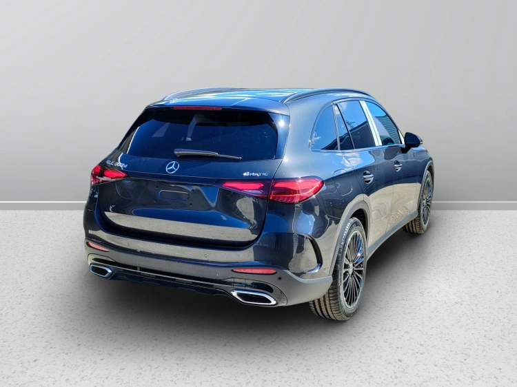 6 - Mercedes-Benz GLC 300 d 4MATIC