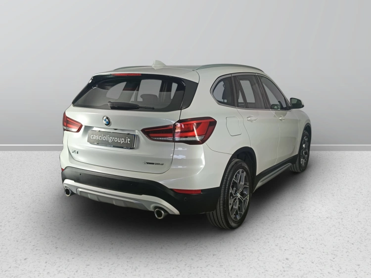 4 - BMW X1 X1 xdrive18d xLine Plus auto