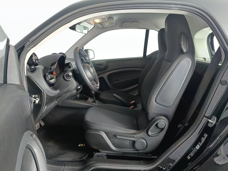 8 - smart fortwo Fortwo eq Pure 4,6kW
