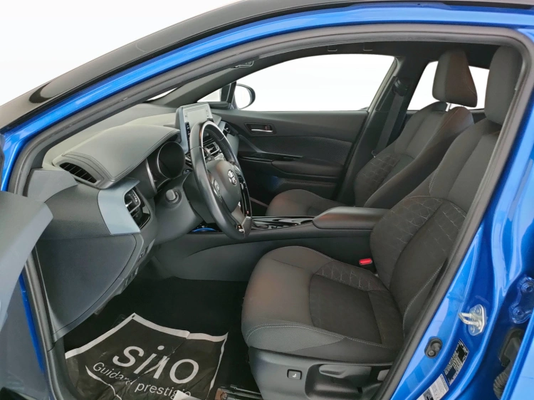 14 - Toyota C-HR C-HR 2.0h Trend e-cvt