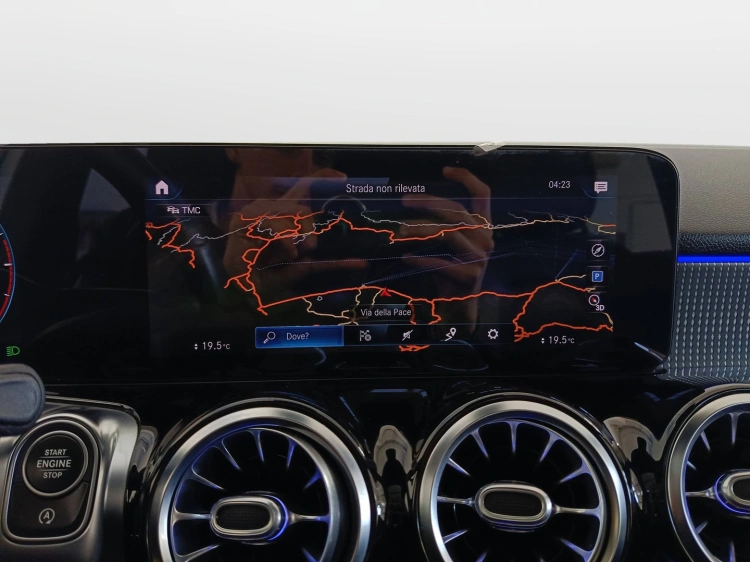 13 - Mercedes-Benz GLB 200 d Sport Plus 4matic auto