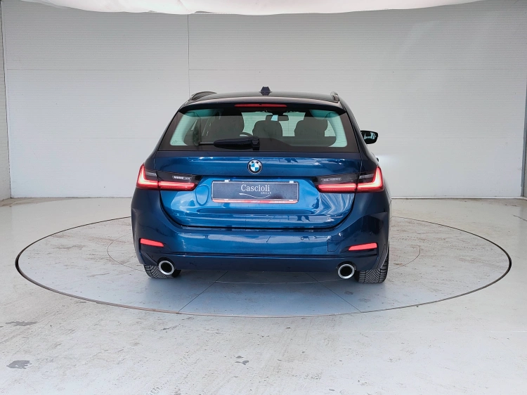 6 - BMW Serie 3 320d Touring mhev 48V xdrive auto