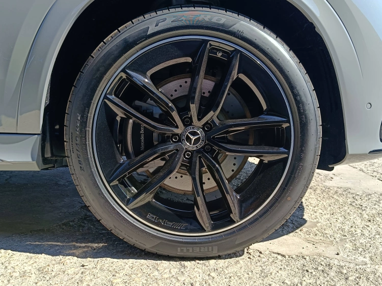 12 - Mercedes-Benz GLE 350 de 4MATIC Plug-in hybrid
