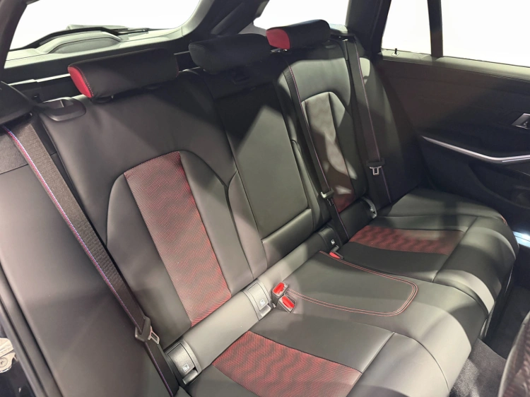 31 - BMW M M3 M3 CS Touring