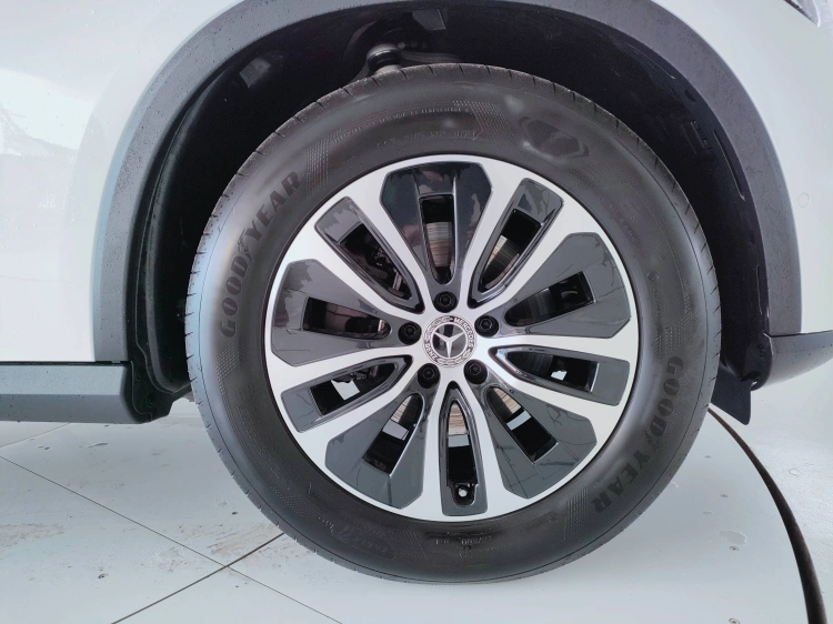 8 - Mercedes-Benz GLC 220 d mhev Advanced 4matic auto