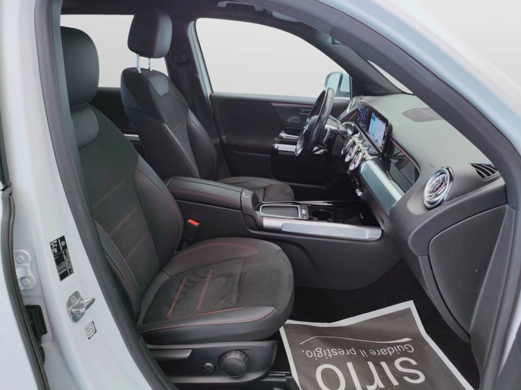 11 - Mercedes-Benz GLB 200 d AMG Line Advanced Plus auto