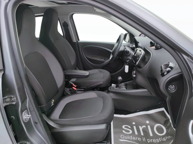 12 - smart forfour Forfour eq Passion 22kW