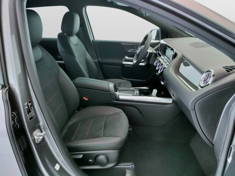 19 - Mercedes-Benz Classe B 180 d AMG Line Advanced Plus auto