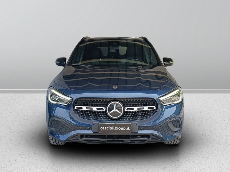 2 - Mercedes-Benz GLA 200 d Sport Plus 4matic auto