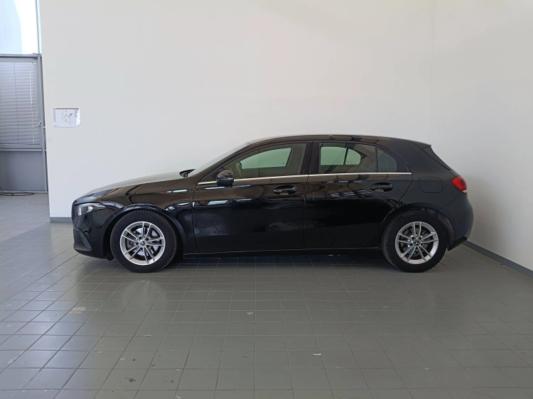 6 - Mercedes-Benz Classe A 180 d Business Extra auto