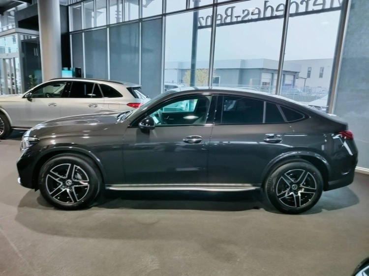 3 - Mercedes-Benz GLC 220 d 4MATIC Coupe