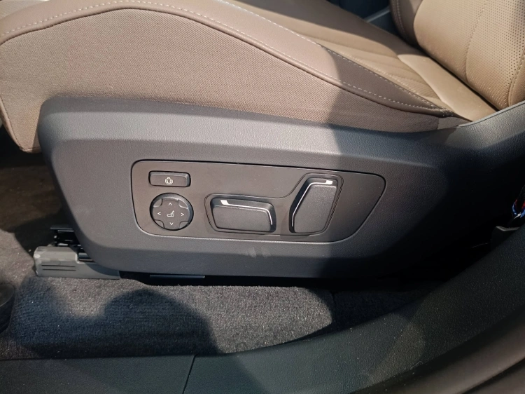 15 - BMW X3 BMW X3 30e xDrive