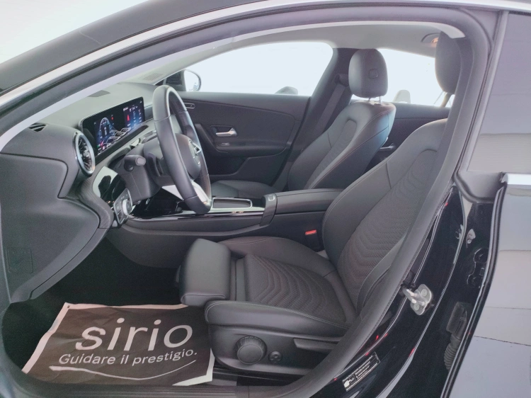 16 - Mercedes-Benz CLA Shooting Brake 180 d Advanced auto