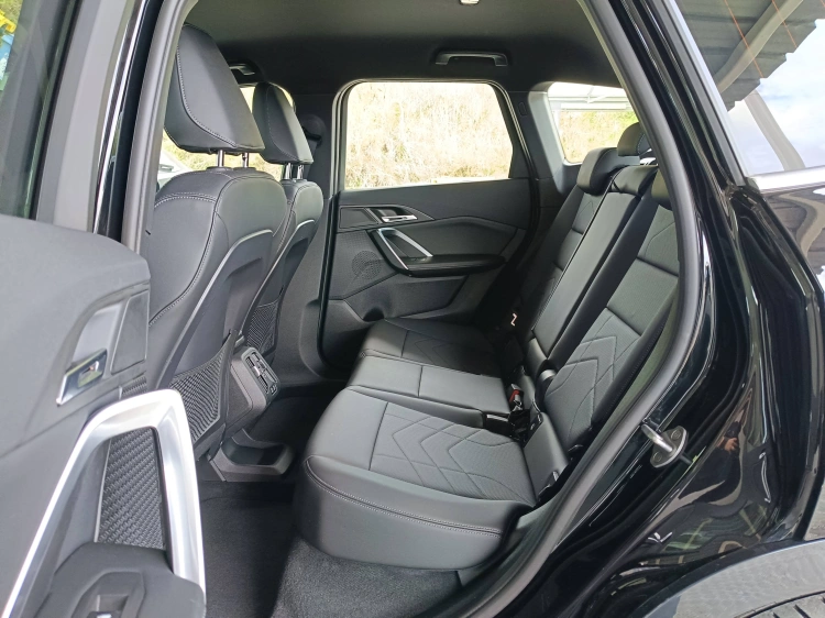 9 - BMW iX1 iX1 edrive 20 X-Line