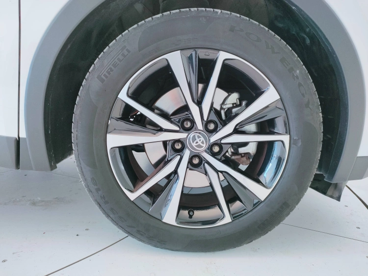 9 - Toyota C-HR C-HR 2.0 phev Trend eco fwd e-cvt