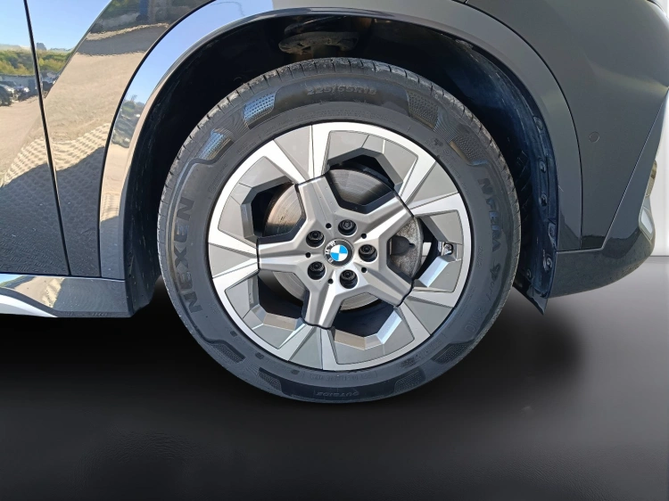 21 - BMW X1 X1 sdrive18i X-Line auto