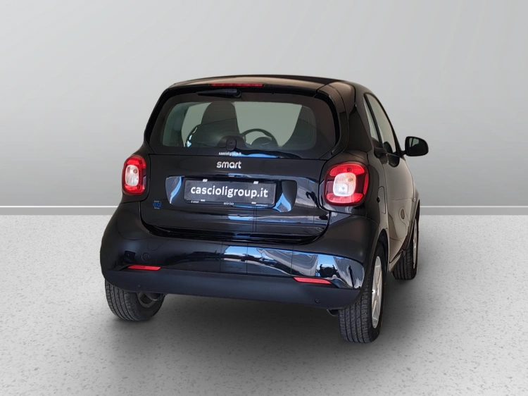 6 - smart fortwo Fortwo eq Pure 4,6kW