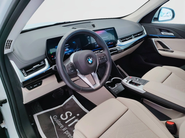 17 - BMW X1 X1 xdrive20d mhev 48V X-Line auto