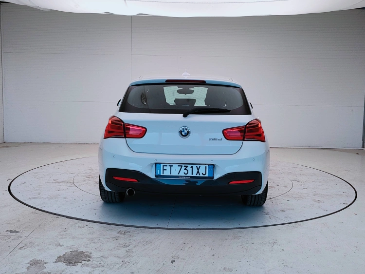 4 - BMW Serie 1 116d 5p Msport