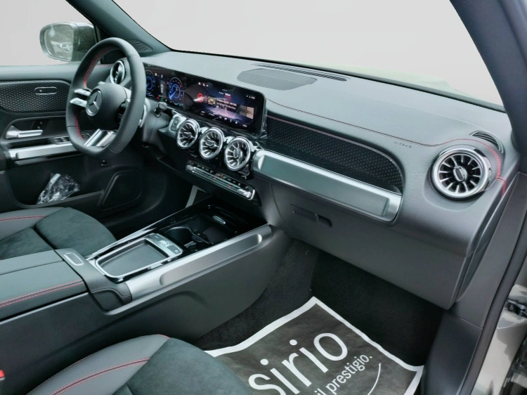 12 - Mercedes-Benz EQB 250+