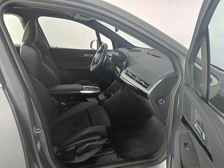 12 - BMW Serie 2 220i Active Tourer mhev 48V Msport auto
