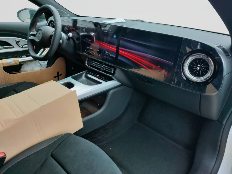 13 - Mercedes-Benz CLA 200