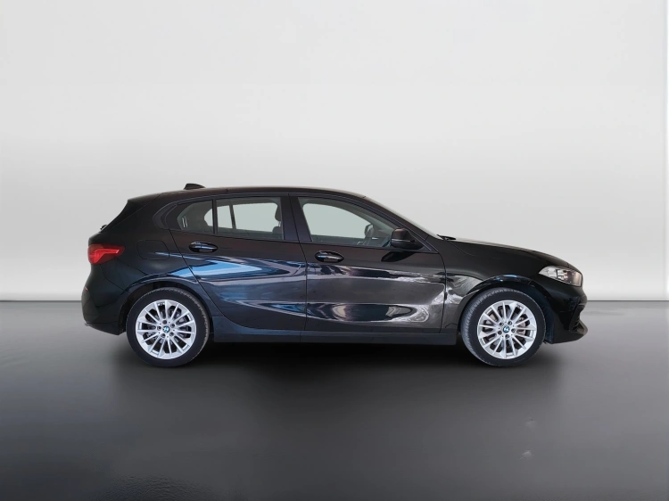 4 - BMW Serie 1 118d Business Advantage auto