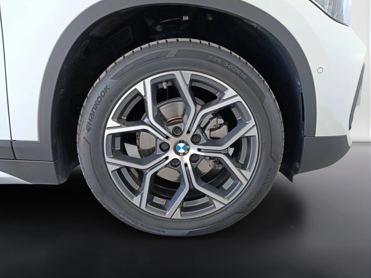 21 - BMW X1 X1 sdrive16d xLine auto