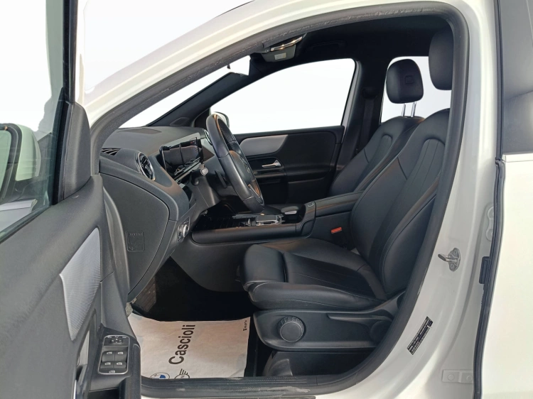 9 - Mercedes-Benz Classe B 180 d Executive auto