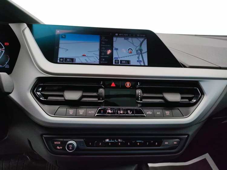 11 - BMW Serie 1 116i Msport Exterior auto