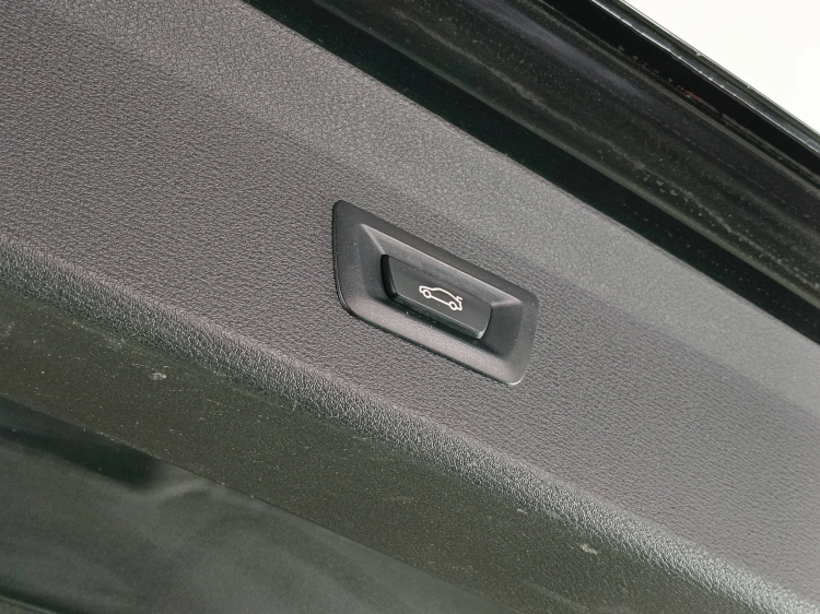 15 - BMW X1 x1 xline 18d