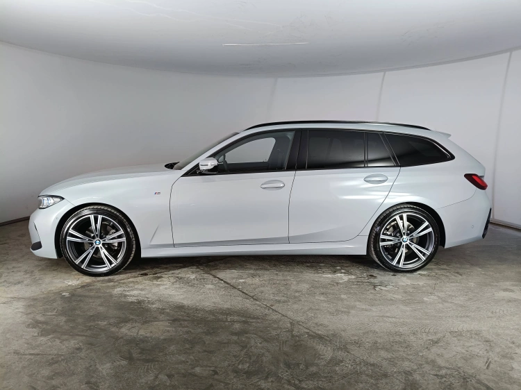 6 - BMW Serie 3 320d Touring mhev 48V xdrive Msport auto