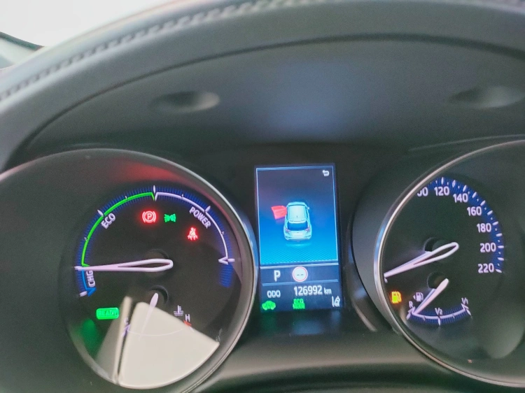 17 - Toyota C-HR C-HR 2.0h Trend e-cvt