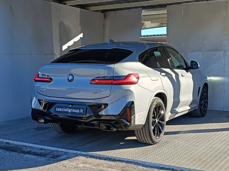 4 - BMW X4 X4 xdrive20d mhev 48V Msport auto